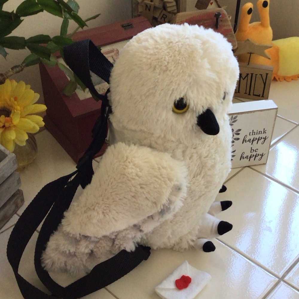 ‘Warner Bros-Harry Potter Plush Hedwig Backpack - Picture 2 of 8